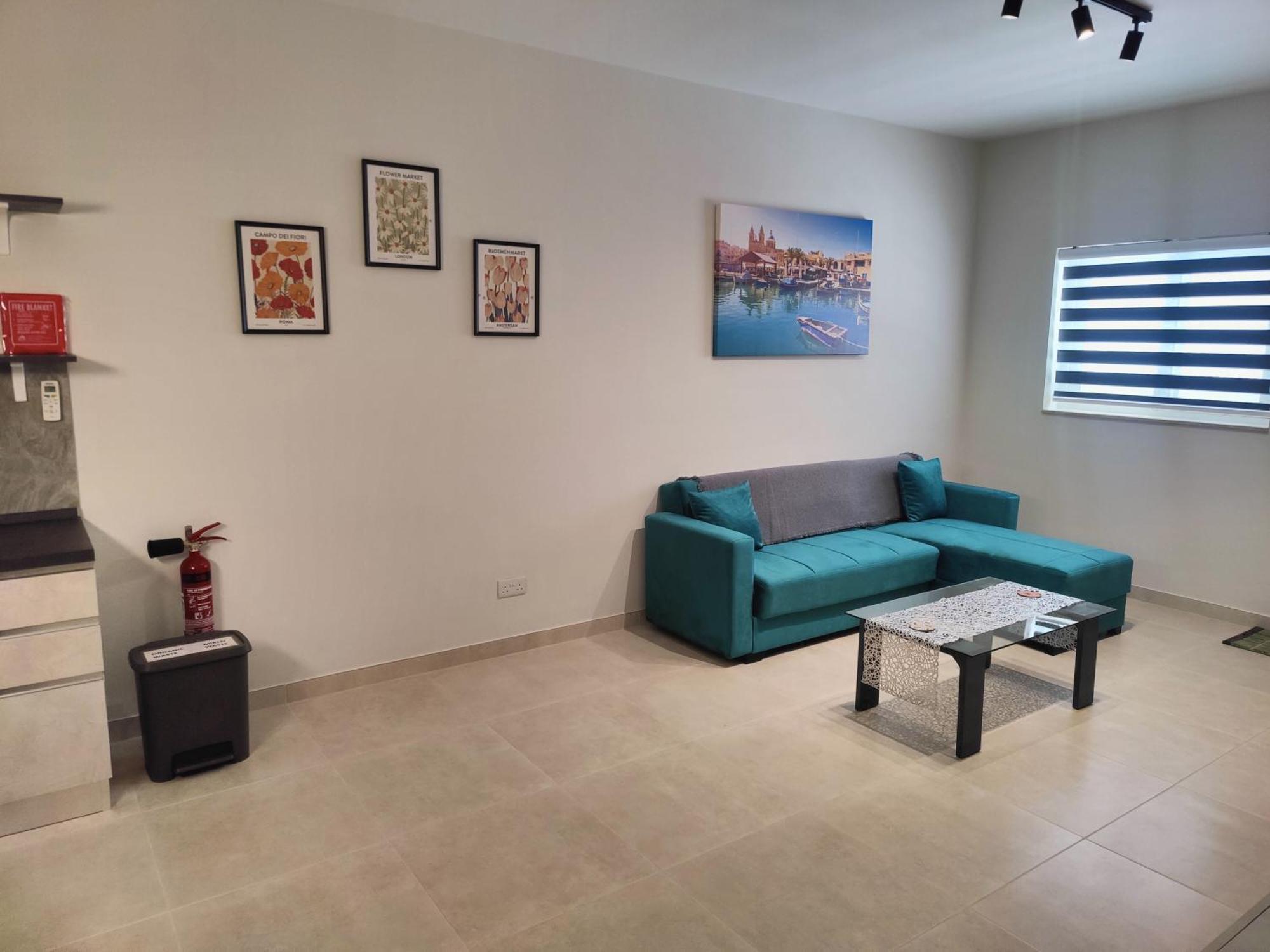 The Palm Court Apartment St. Paul's Bay Bagian luar foto
