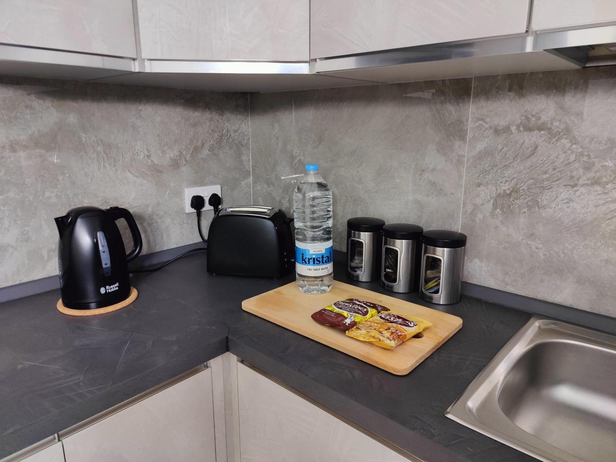 The Palm Court Apartment St. Paul's Bay Bagian luar foto